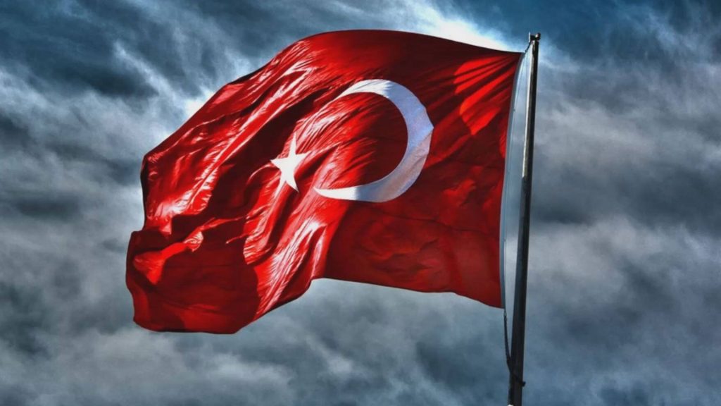 En güzel ve anlamlı Türk Bayrağı görüntüleri 3